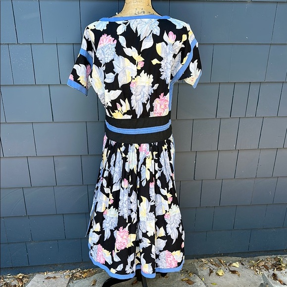 Vintage Chacok Floral V-Neck Dress with Blue Accents cotton side slits - Picture 9 of 13